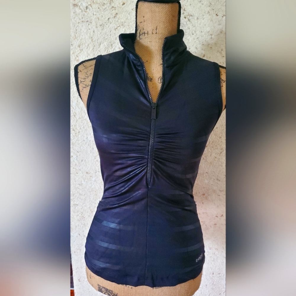 Bebe sport leather looking polyester top s/p